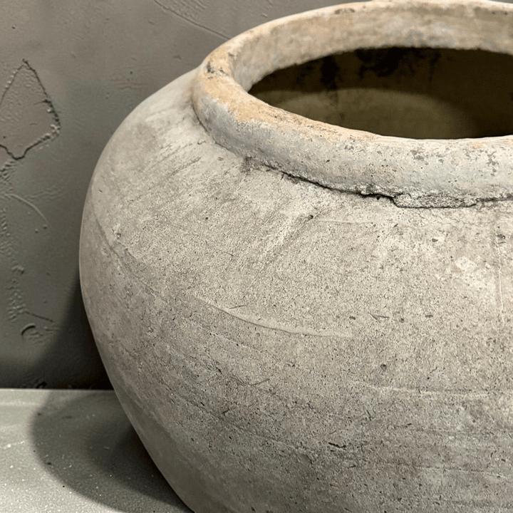 Water Tiger pot Stonw Vintage Water Pot from Borneo