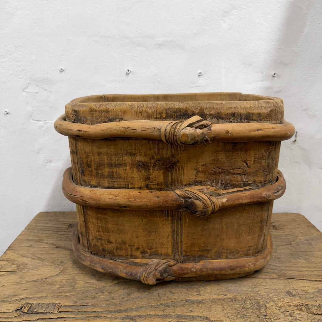 Water Tiger Decor Antique Chinese Oval Wood Bucket With Strap