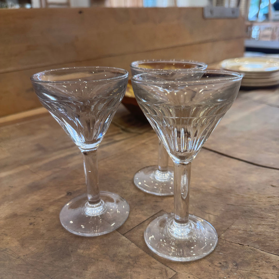 Water Tiger Furniture Vintage Cut Crystal Sherry Glasses - Set of 10 – French Antique Glassware | Water Tiger